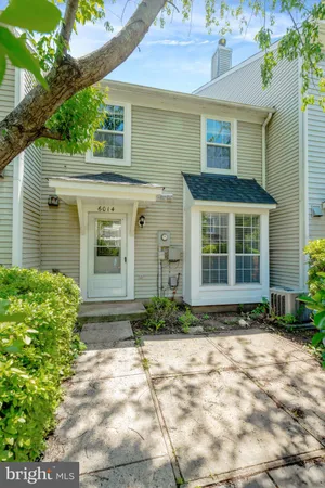 $2,250 | 6014 Havener House Way, Centreville, VA 20120