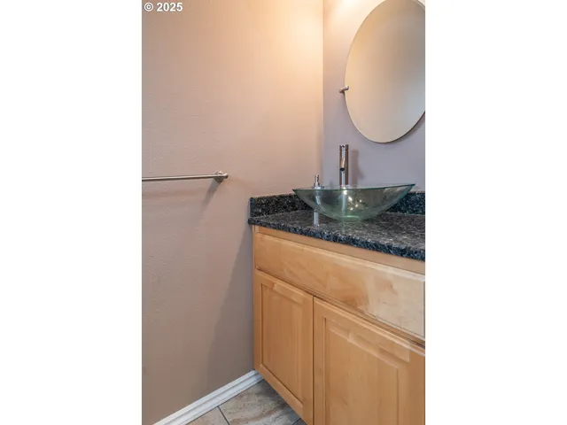 $749,000 | 1821 Northwest Sellwood Street, Roseburg, OR 97471