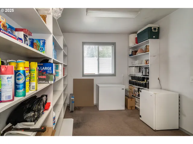 $749,000 | 1821 Northwest Sellwood Street, Roseburg, OR 97471