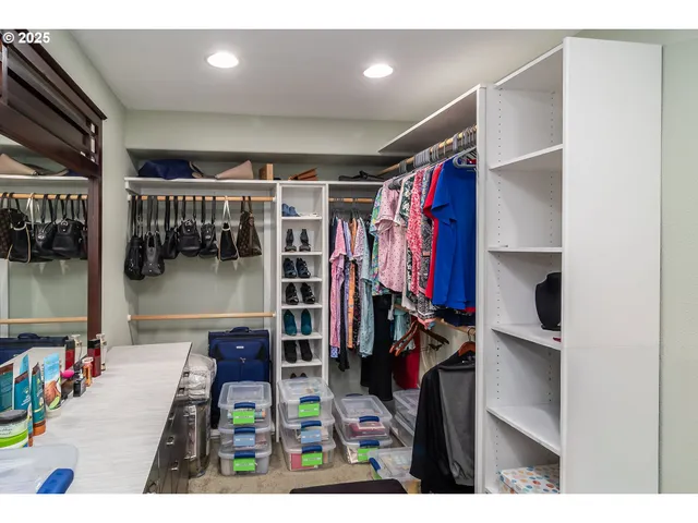 $749,000 | 1821 Northwest Sellwood Street, Roseburg, OR 97471