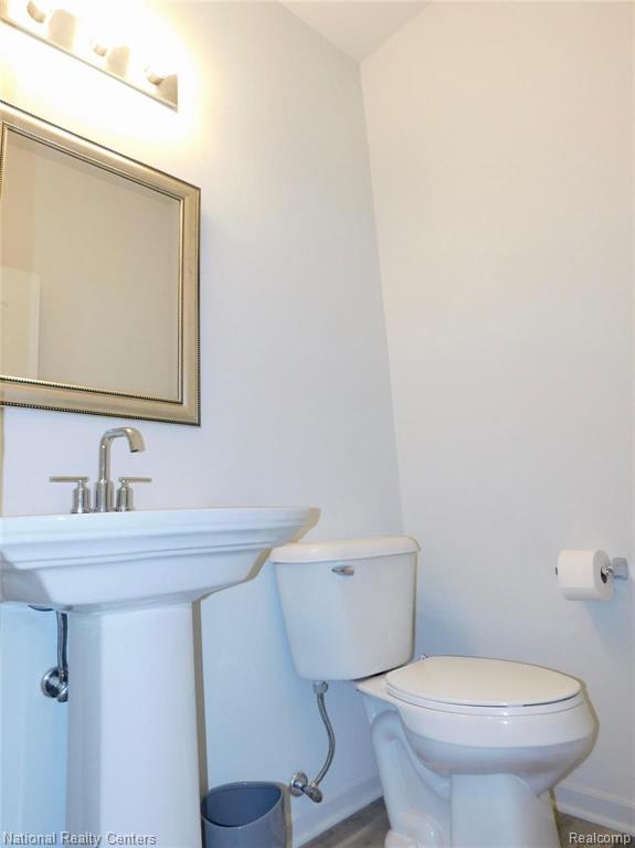 2500 Normandy Road, Unit 6 Royal Oak, MI 48073 - Photo 24 of 42