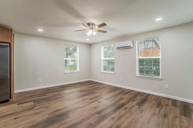 $1,500 | 4901 Curzon Avenue, Unit 105, Fort Worth, TX 76107