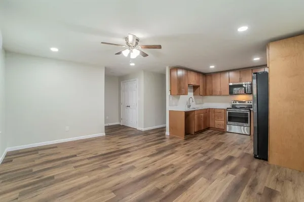 $1,375 | 4901 Curzon Avenue, Unit 105, Fort Worth, TX 76107