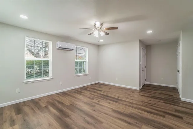 $1,500 | 4901 Curzon Avenue, Unit 105, Fort Worth, TX 76107