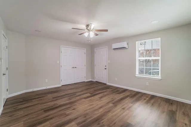 $1,500 | 4901 Curzon Avenue, Unit 105, Fort Worth, TX 76107