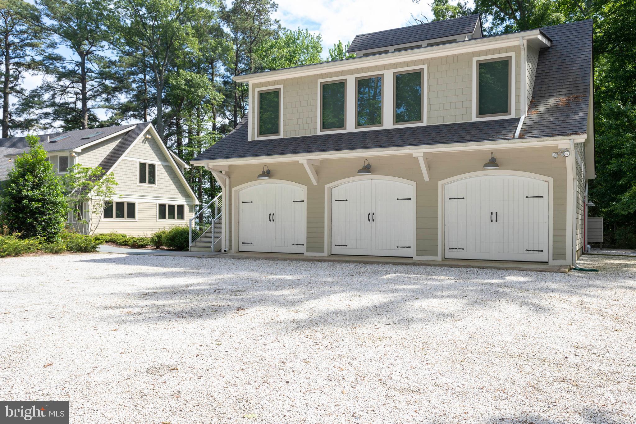 1439 Chancellor Point Road Trappe, MD 21673 - Photo 23 of 47 Guest quarters over the garage