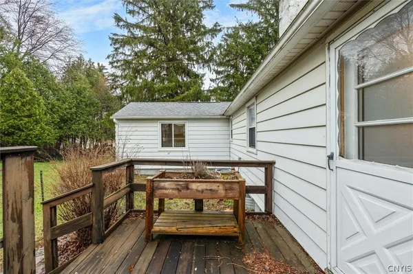 $299,900 | 110 Trent Lane, Camillus, NY 13031