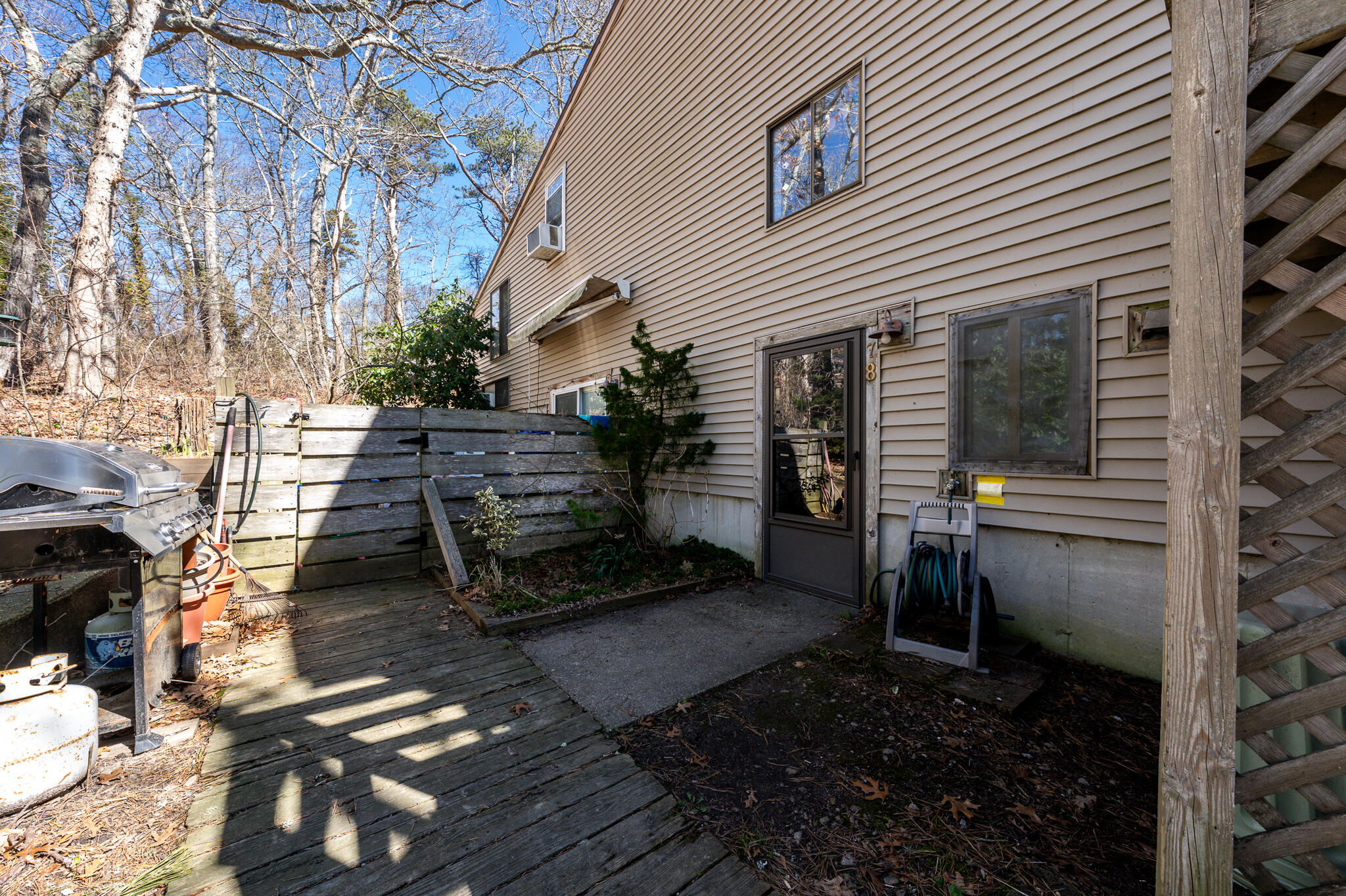 34 Erics Way, Unit G 7 Wellfleet, MA 02667 - Photo 19 of 24 a view of entryway and hall with wooden floor