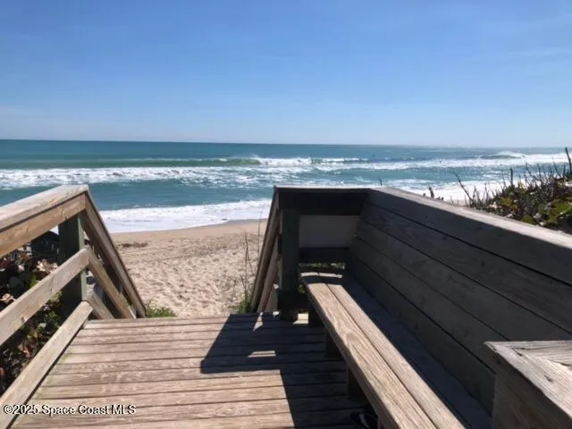 $694,500 | 332 Nikomas Way, Melbourne Beach, FL 32951