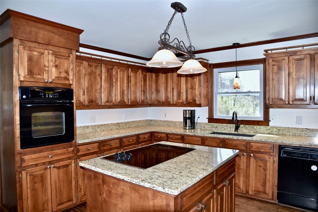 613 Issaqueena Trail Clemson, SC 29631 - Photo 13 of 49 Gallery Image 13