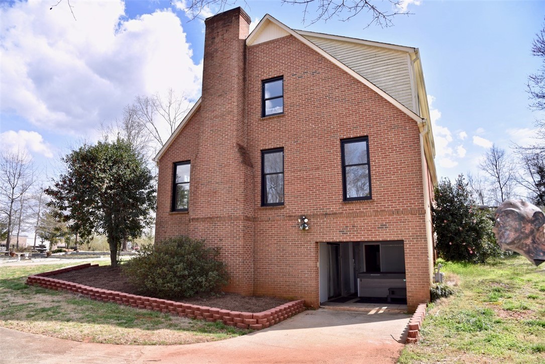 613 Issaqueena Trail Clemson, SC 29631 - Photo 5 of 49 Gallery Image 5