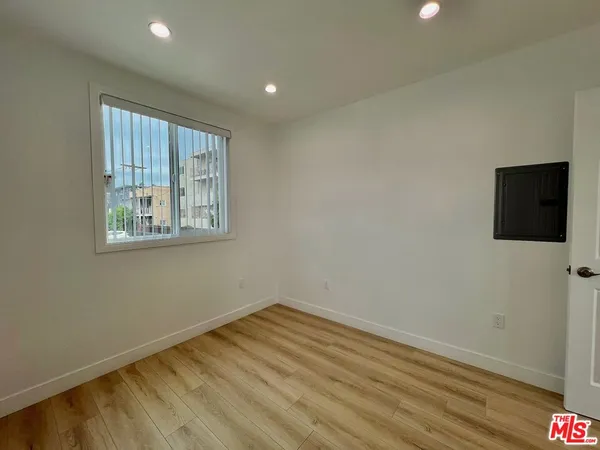 $1,999 | 1321 1/4 Normandie Avenue, Los Angeles, CA 90027