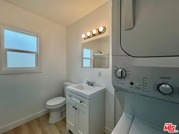 $1,999 | 1321 1/4 Normandie Avenue, Los Angeles, CA 90027