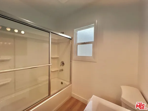 $1,999 | 1321 1/4 Normandie Avenue, Los Angeles, CA 90027