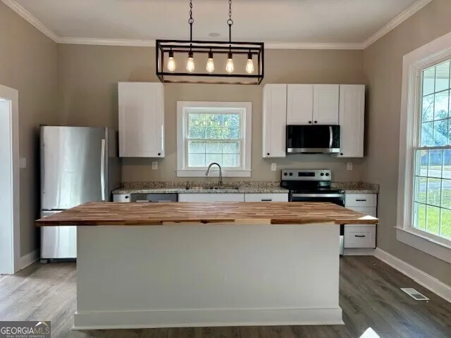 $270,000 | 17843 Main Street, Woodbury, GA 30293