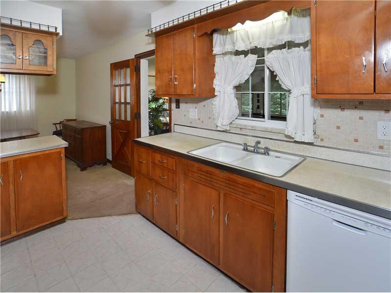 Kitchen. 