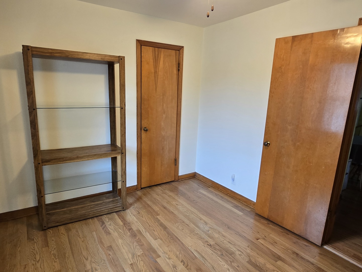14558 Turner Avenue Midlothian, IL 60445 - Photo 12 of 20 a view of an empty room and wooden floor
