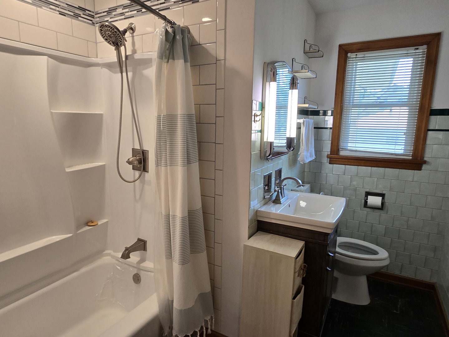 14558 Turner Avenue Midlothian, IL 60445 - Photo 13 of 20 a bathroom with a sink toilet and shower