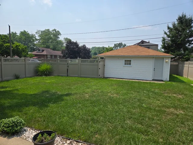 $2,200 | 14558 Turner Avenue, Midlothian, IL 60445