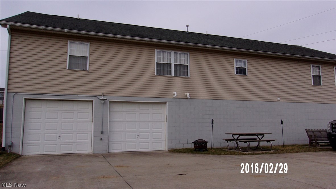 6113 Branch Circle Road Zanesville, OH 43701 - Photo 2 of 18