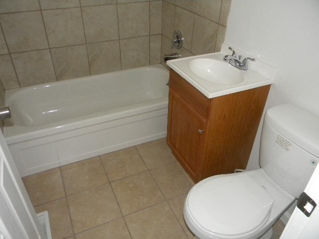 588 Frazier Road North Columbus, OH 43207 - Photo 5 of 8