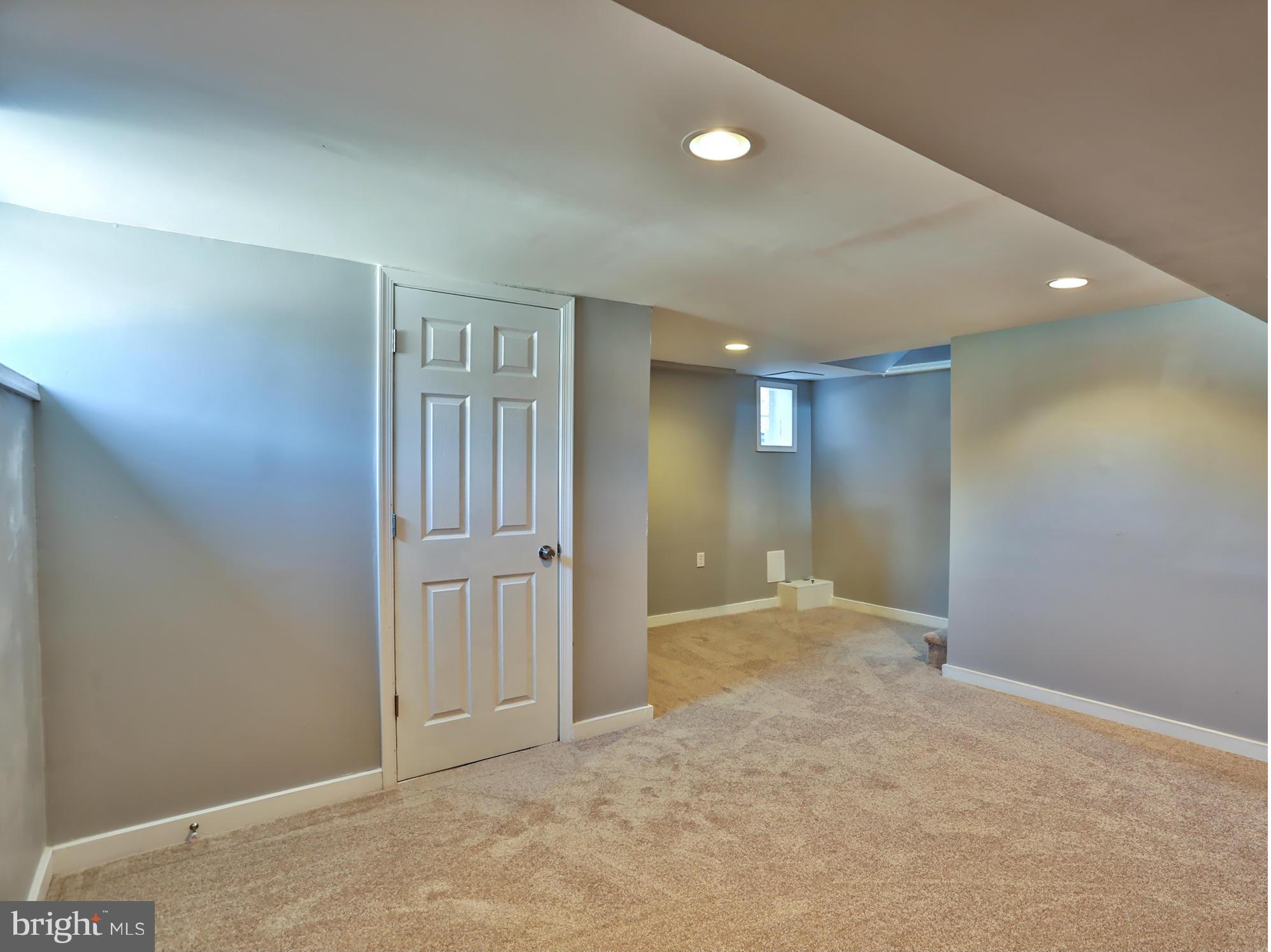 1201 Gleneagle Road Baltimore, MD 21239 - Photo 22 of 30 Lower Level With Daylight Windows