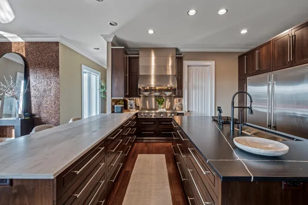 $4,900,000 | S17W28902 Price Court, Genesee, WI 53188