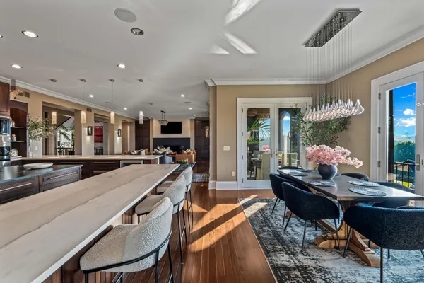 $4,900,000 | S17W28902 Price Court, Genesee, WI 53188
