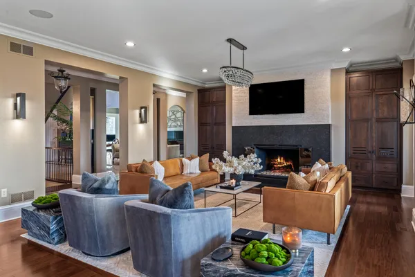 $4,900,000 | S17W28902 Price Court, Genesee, WI 53188