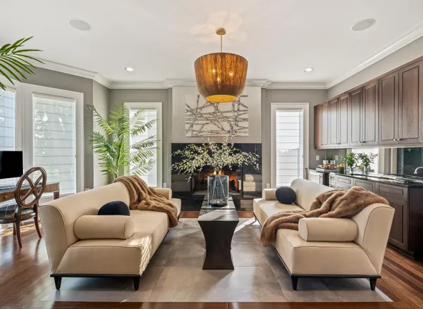 $4,900,000 | S17W28902 Price Court, Genesee, WI 53188