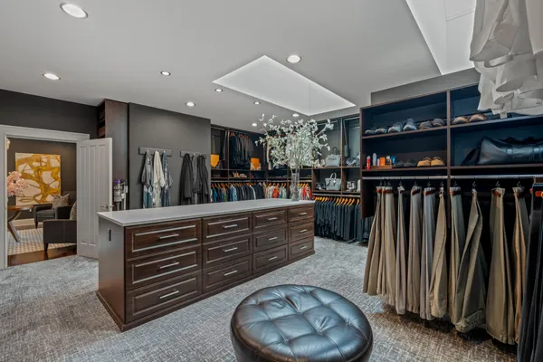 $4,900,000 | S17W28902 Price Court, Genesee, WI 53188