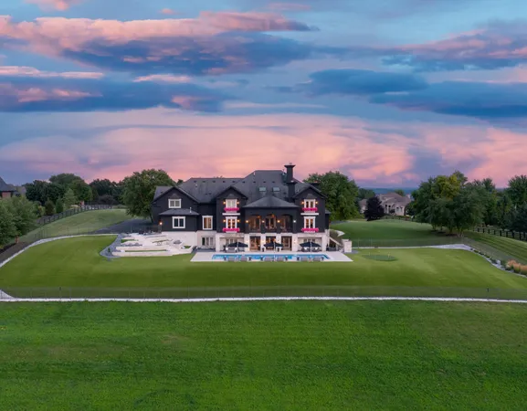 $4,900,000 | S17W28902 Price Court, Genesee, WI 53188