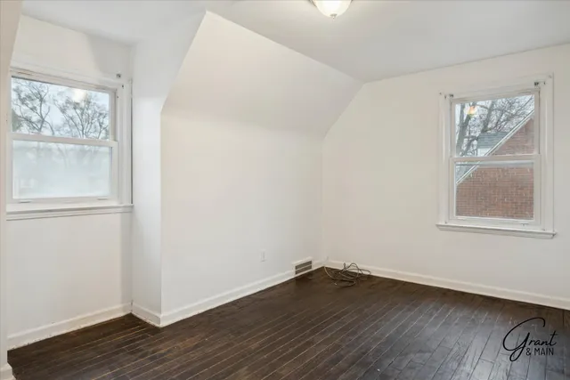 $89,900 | 18408 Kelly Road, Detroit, MI 48224