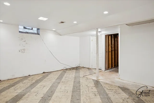 $89,900 | 18408 Kelly Road, Detroit, MI 48224