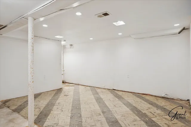 $89,900 | 18408 Kelly Road, Detroit, MI 48224