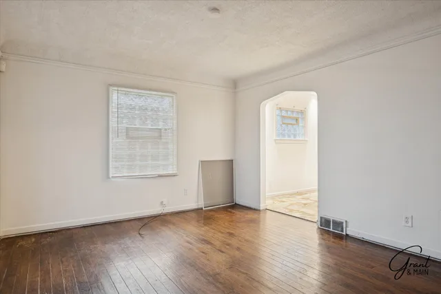 $89,900 | 18408 Kelly Road, Detroit, MI 48224