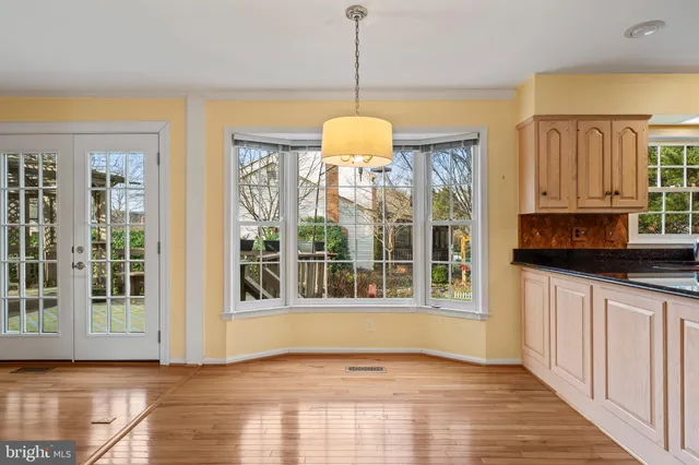 $950,000 | 3216 Nestlewood Drive, Oak Hill, VA 20171