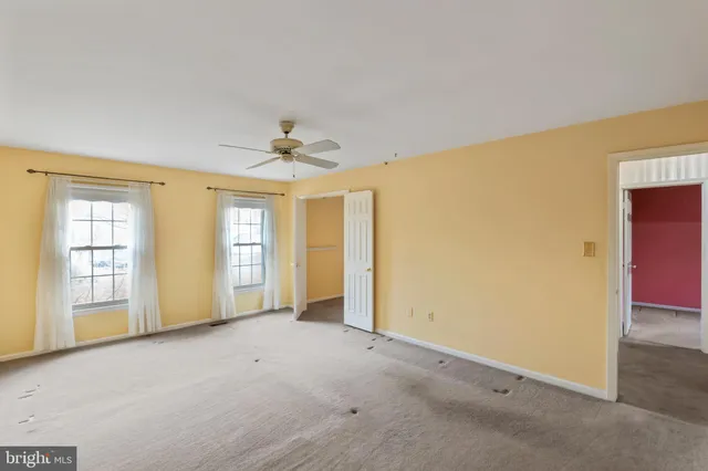 $950,000 | 3216 Nestlewood Drive, Oak Hill, VA 20171