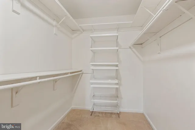 $950,000 | 3216 Nestlewood Drive, Oak Hill, VA 20171