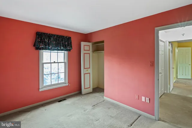 $950,000 | 3216 Nestlewood Drive, Oak Hill, VA 20171