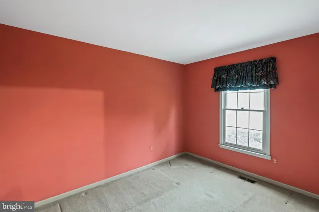 $950,000 | 3216 Nestlewood Drive, Oak Hill, VA 20171