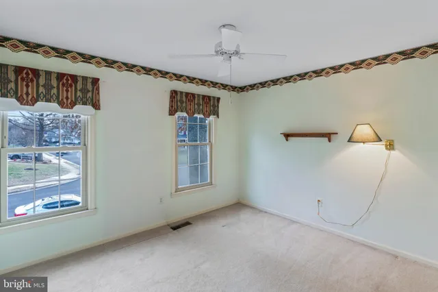 $950,000 | 3216 Nestlewood Drive, Oak Hill, VA 20171