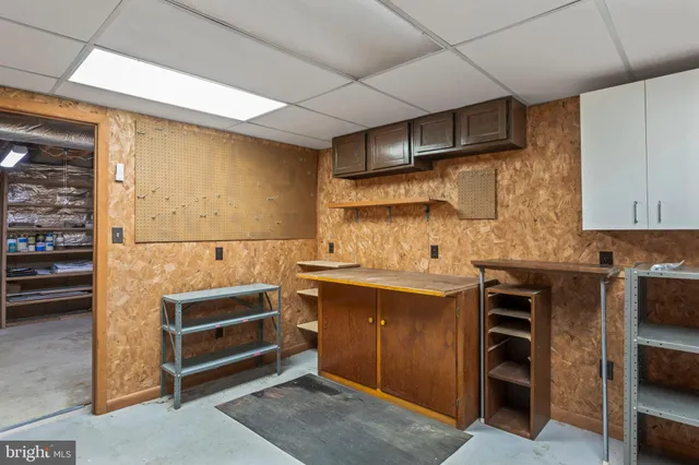 $950,000 | 3216 Nestlewood Drive, Oak Hill, VA 20171