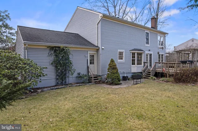 $950,000 | 3216 Nestlewood Drive, Oak Hill, VA 20171