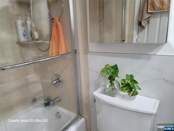 $576,000 | 200 Winston Drive, Unit 2017, Cliffside Park, NJ 07010