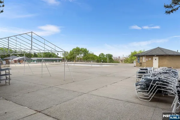 $576,000 | 200 Winston Drive, Unit 2017, Cliffside Park, NJ 07010