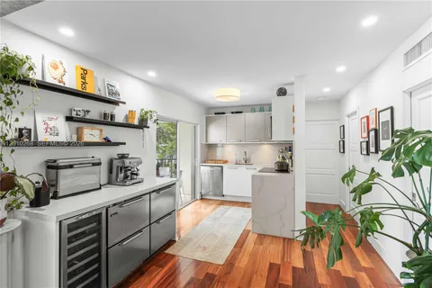 $515,000 | 1821 Jefferson Avenue, Unit 306, Miami Beach, FL 33139