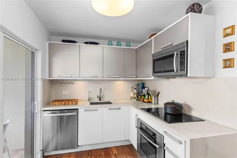 $515,000 | 1821 Jefferson Avenue, Unit 306, Miami Beach, FL 33139