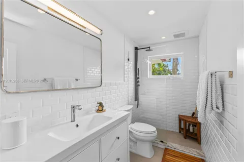 $515,000 | 1821 Jefferson Avenue, Unit 306, Miami Beach, FL 33139