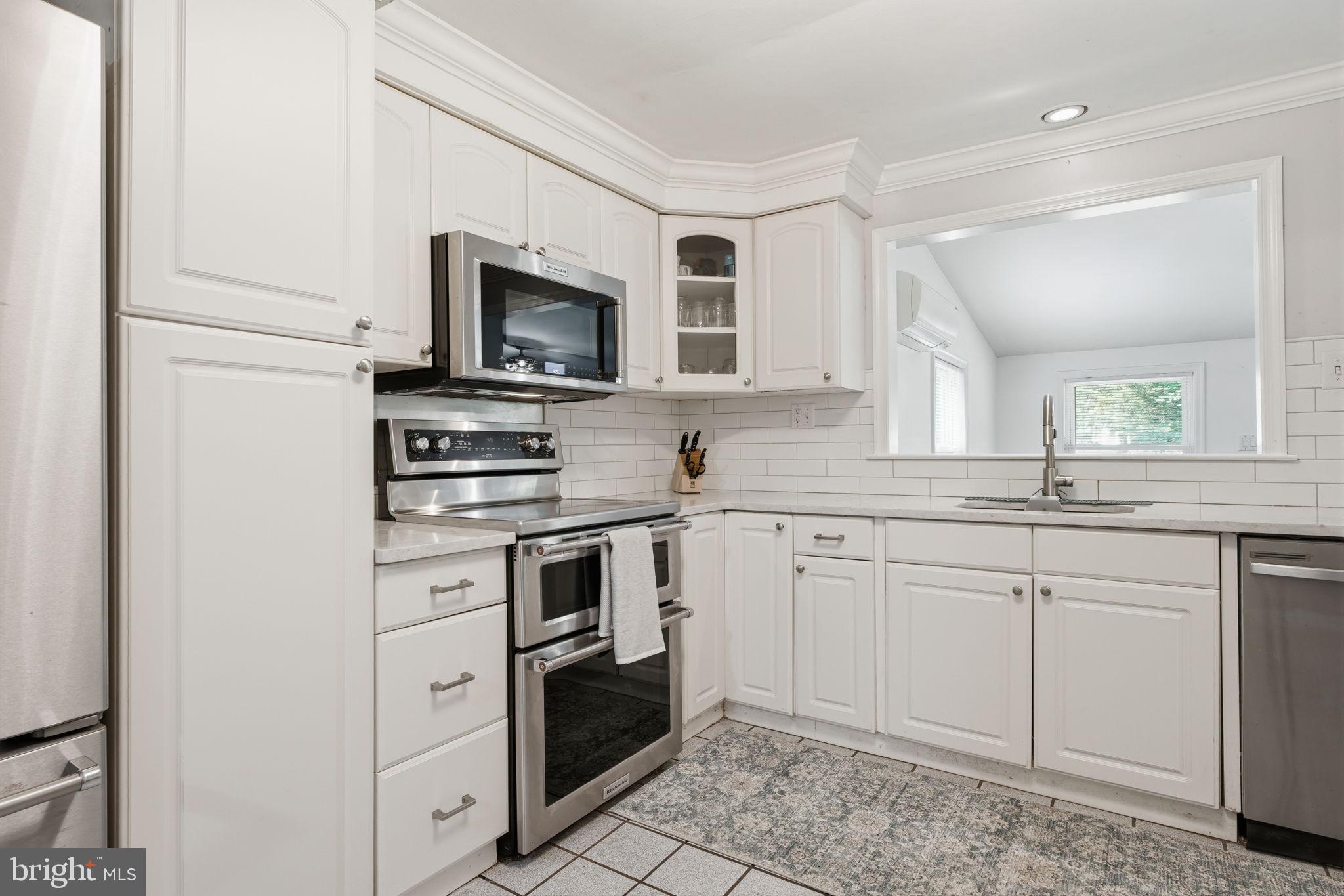 321 Almshouse Road Richboro, PA 18954 - Photo 2 of 28